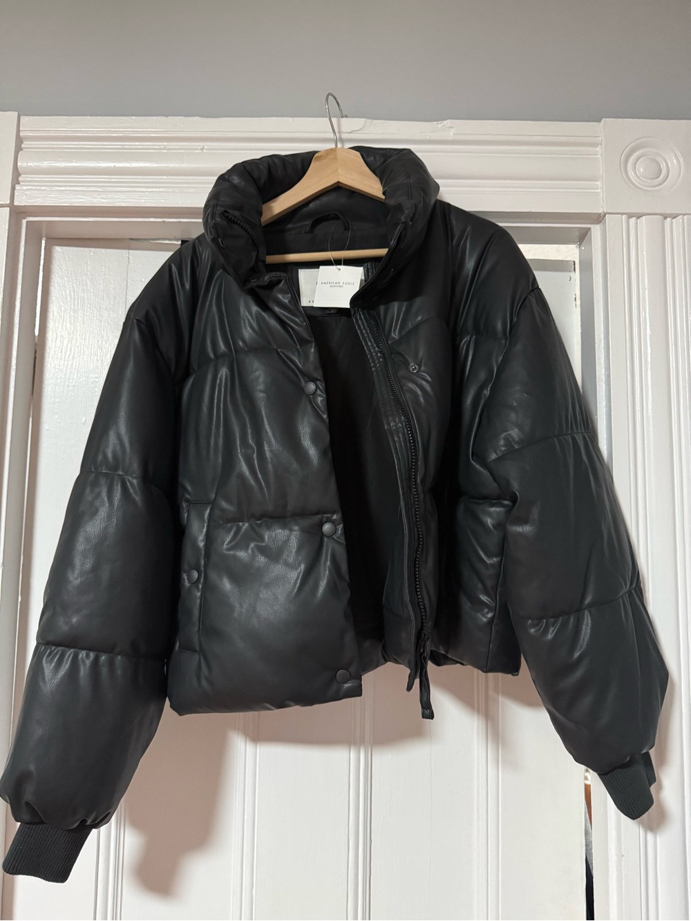 American Eagle Outfitters Black Puffer Jacket
